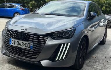Peugeot 208 d’occasion à Saint-Pierre – Réunion