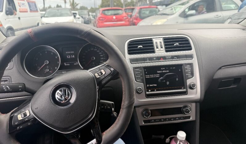 
								Volkswagen Polo occasion à Saint-Pierre – Réunion 97410 full									